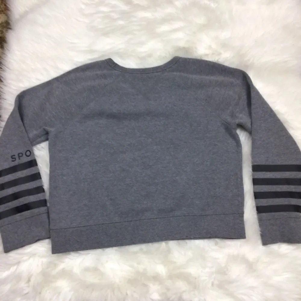 Tommy Hilfiger Sport Sweatshirt 1990's Y2K Cropped Gray Black Medium Preppy - Picture 3 of 5